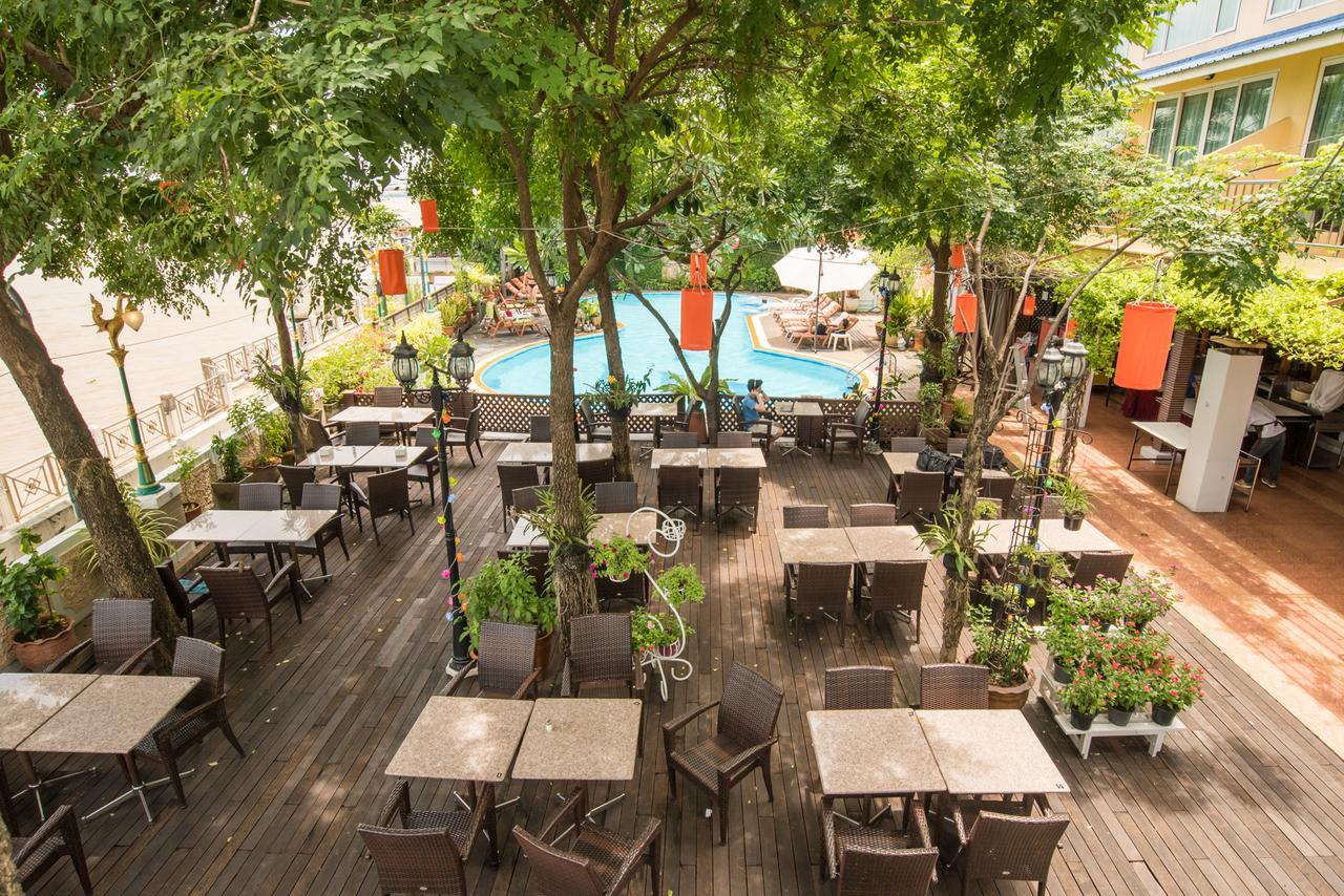 New Siam Riverside Bangkok Exterior foto